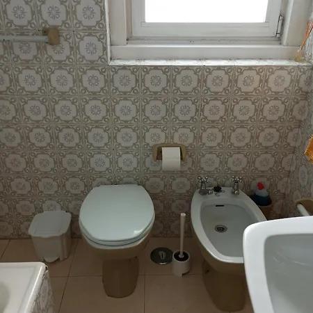 Casa De Local 4*