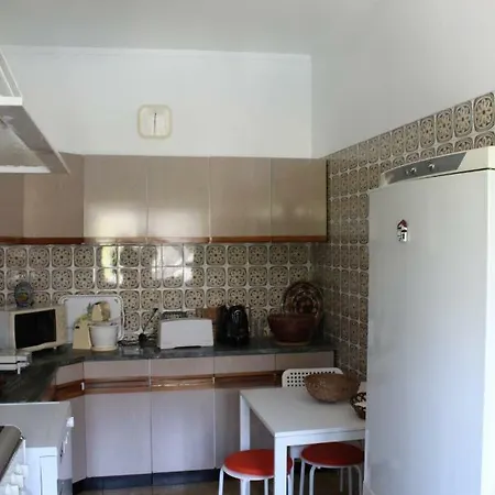 Casa De Local Affittacamere Oeiras